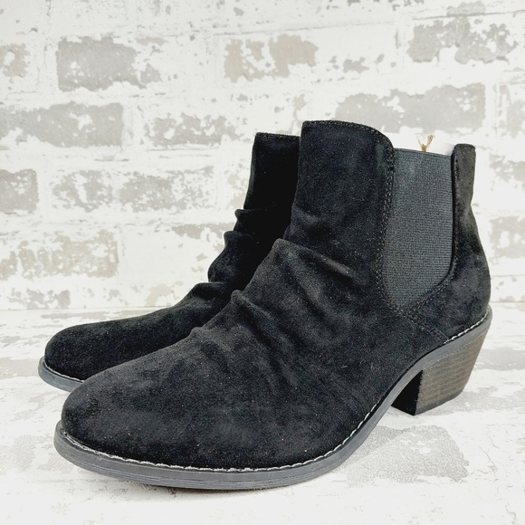 NEW Eurosoft Adeah Ruched Black Suede Leather Elastic Gore Ankle Boots O586 - Picture 2 of 13